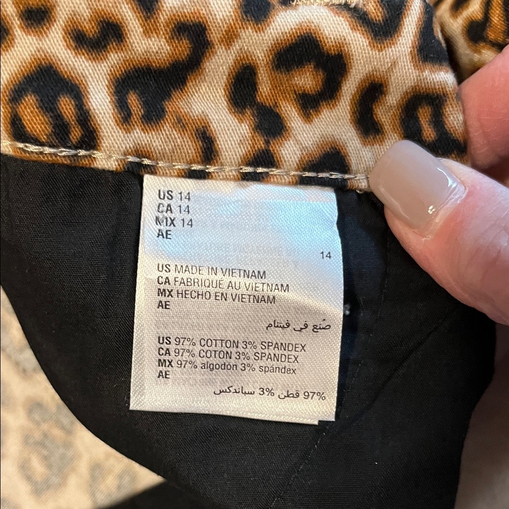 Charter Club Lexington Leopard Print High Rise Straight Leg Jeans NWT 14 - Picture 9 of 9